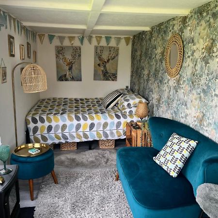 ホテル Bothy Hut トリング エクステリア 写真